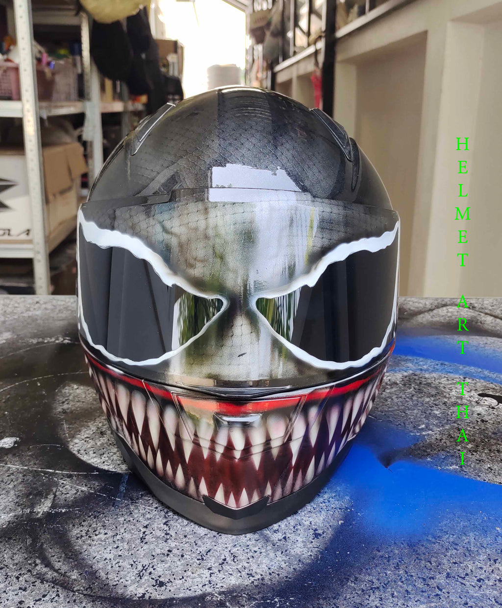 VENOM HELMET