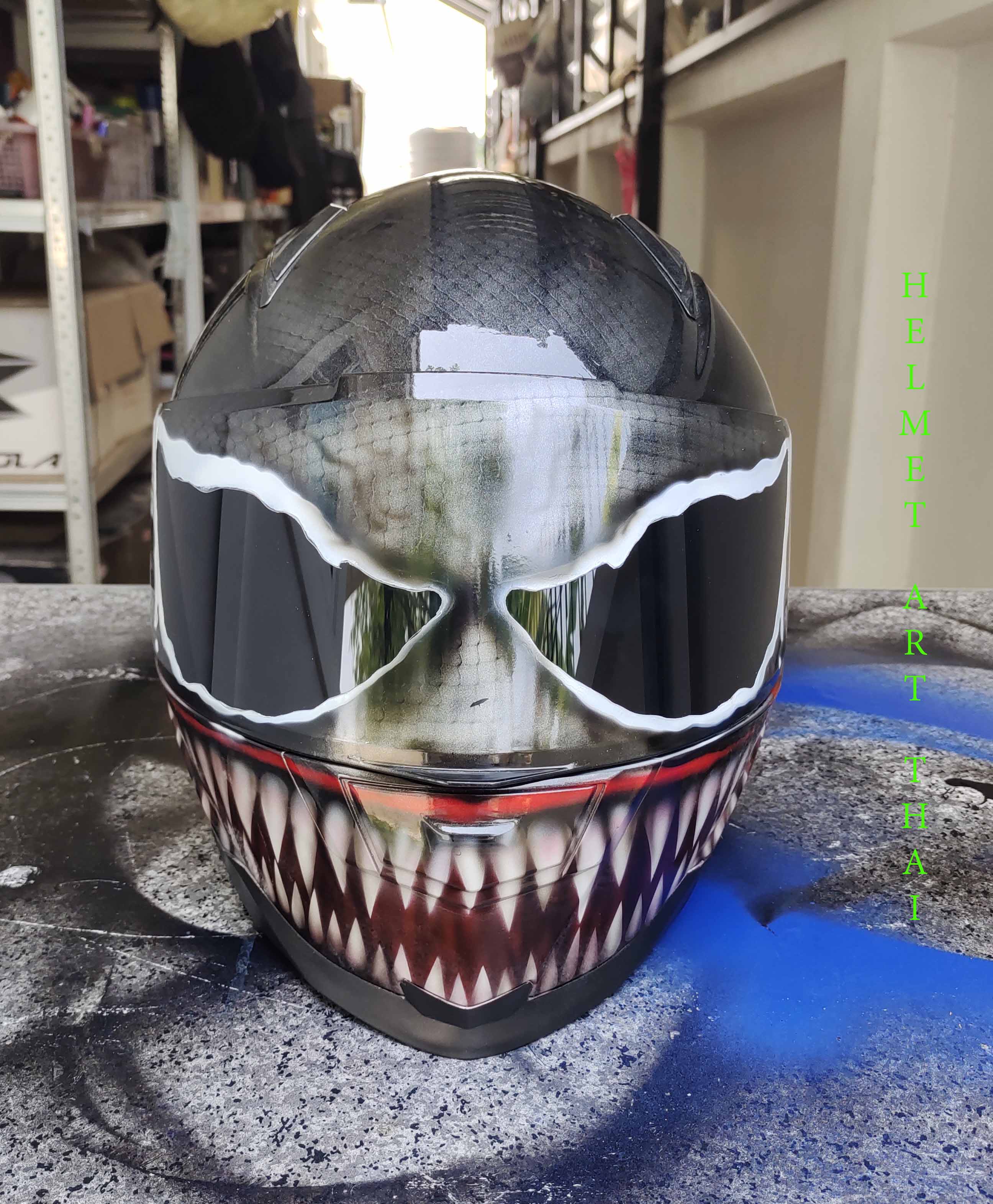 VENOM HELMET