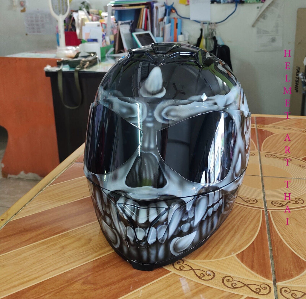 CUSTOM  AIRBRUSHED MOTORCYCLE HELMET