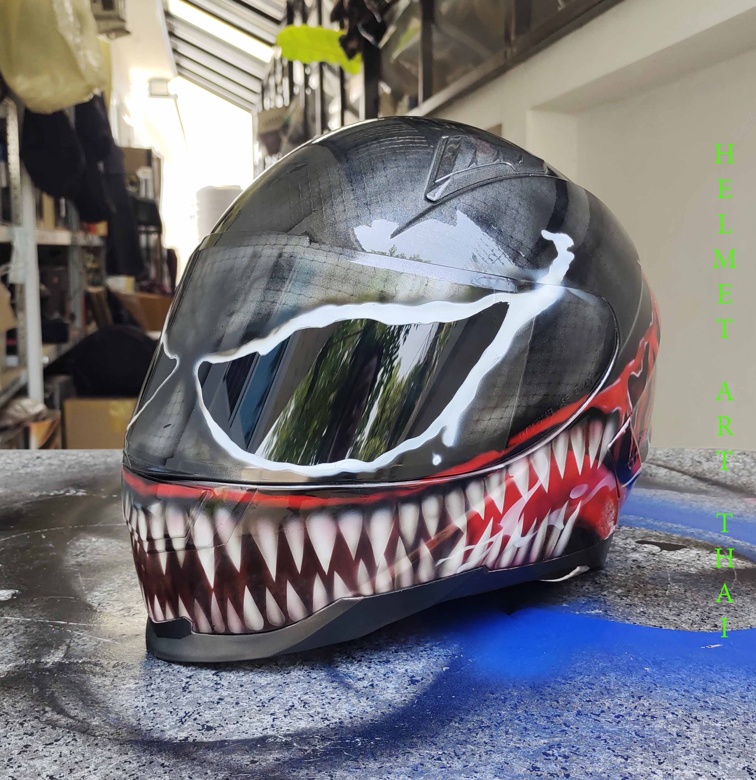 VENOM HELMET
