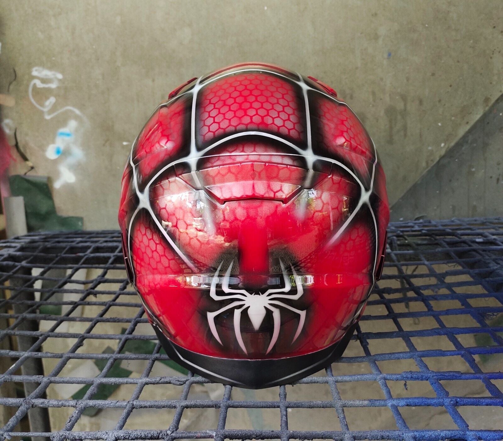 SPIDER MAN CUSTOM AIRBRUSHED MOTORCYCLE HELMET