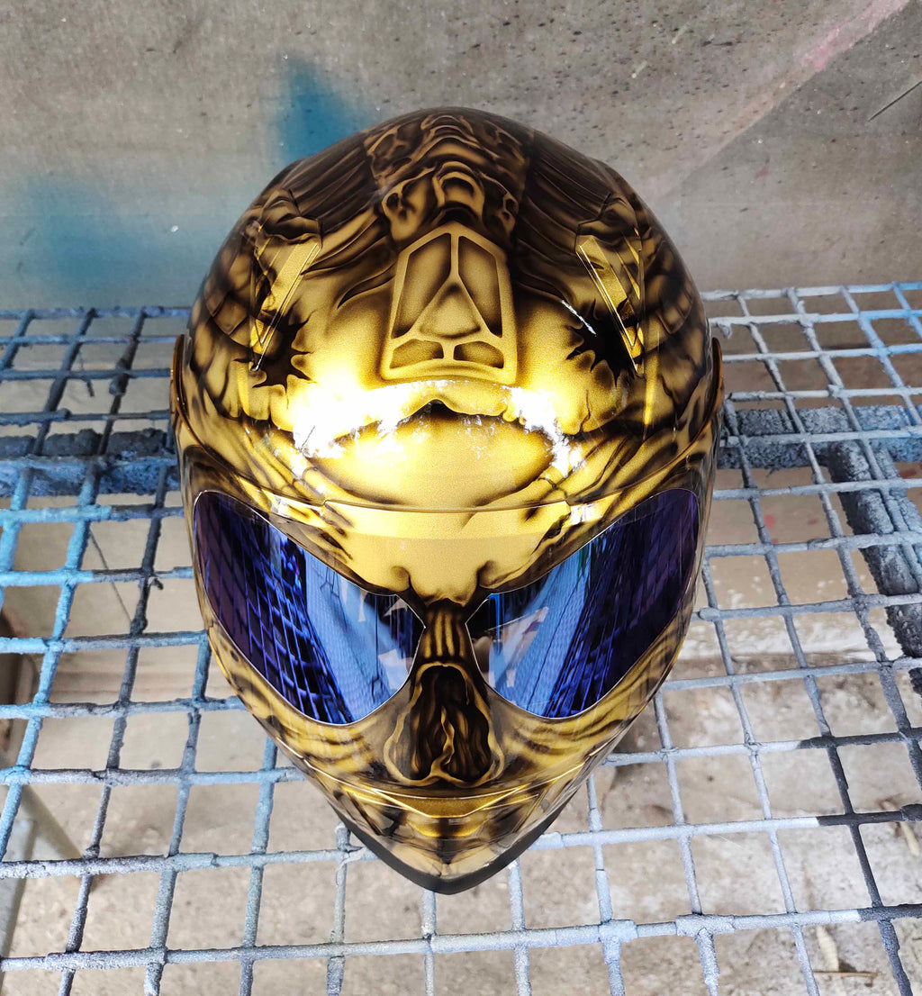 Gold Custom Airbrush Motorradhelm ✨🏺