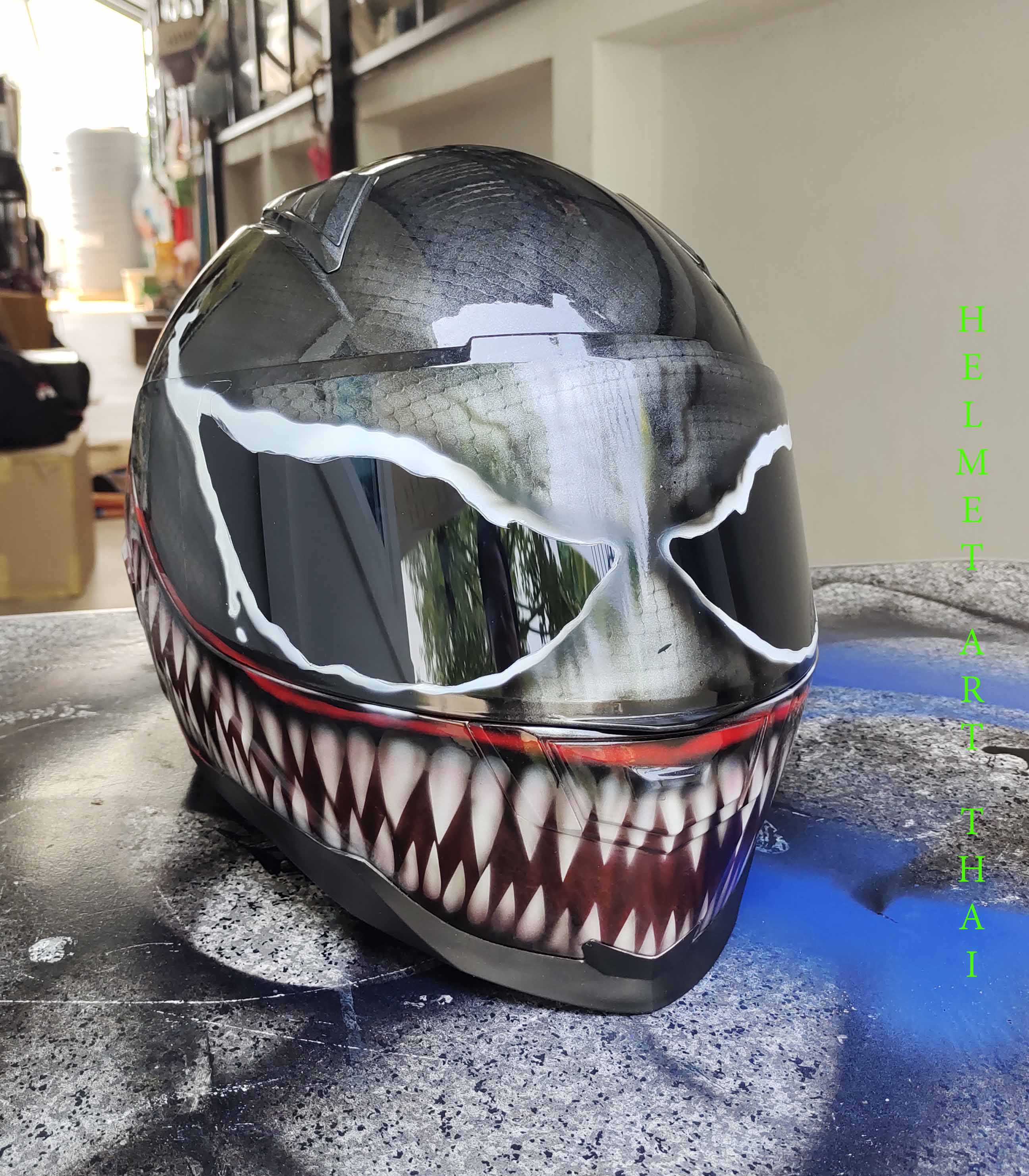 VENOM HELMET