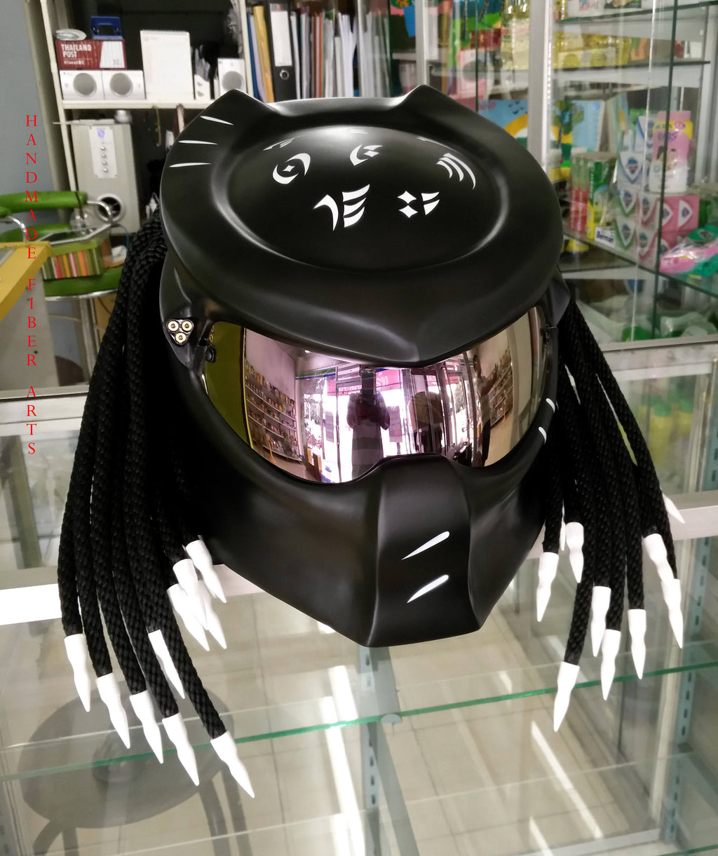 BLACK PREDATOR HELMET