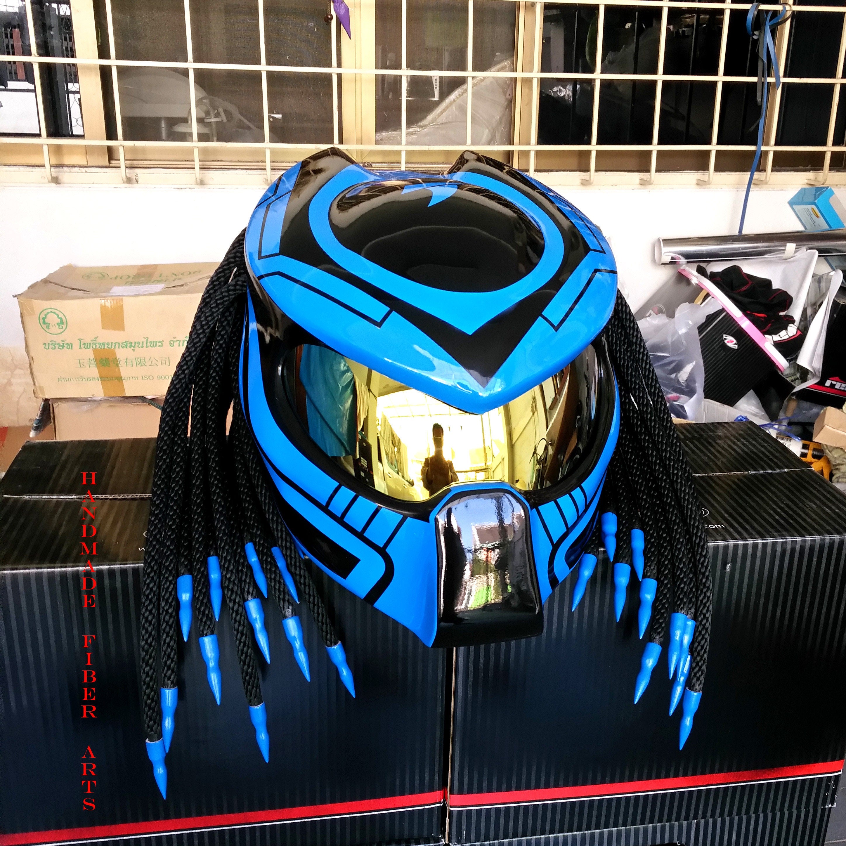 PREDATOR MOTORCYCLE HELMET