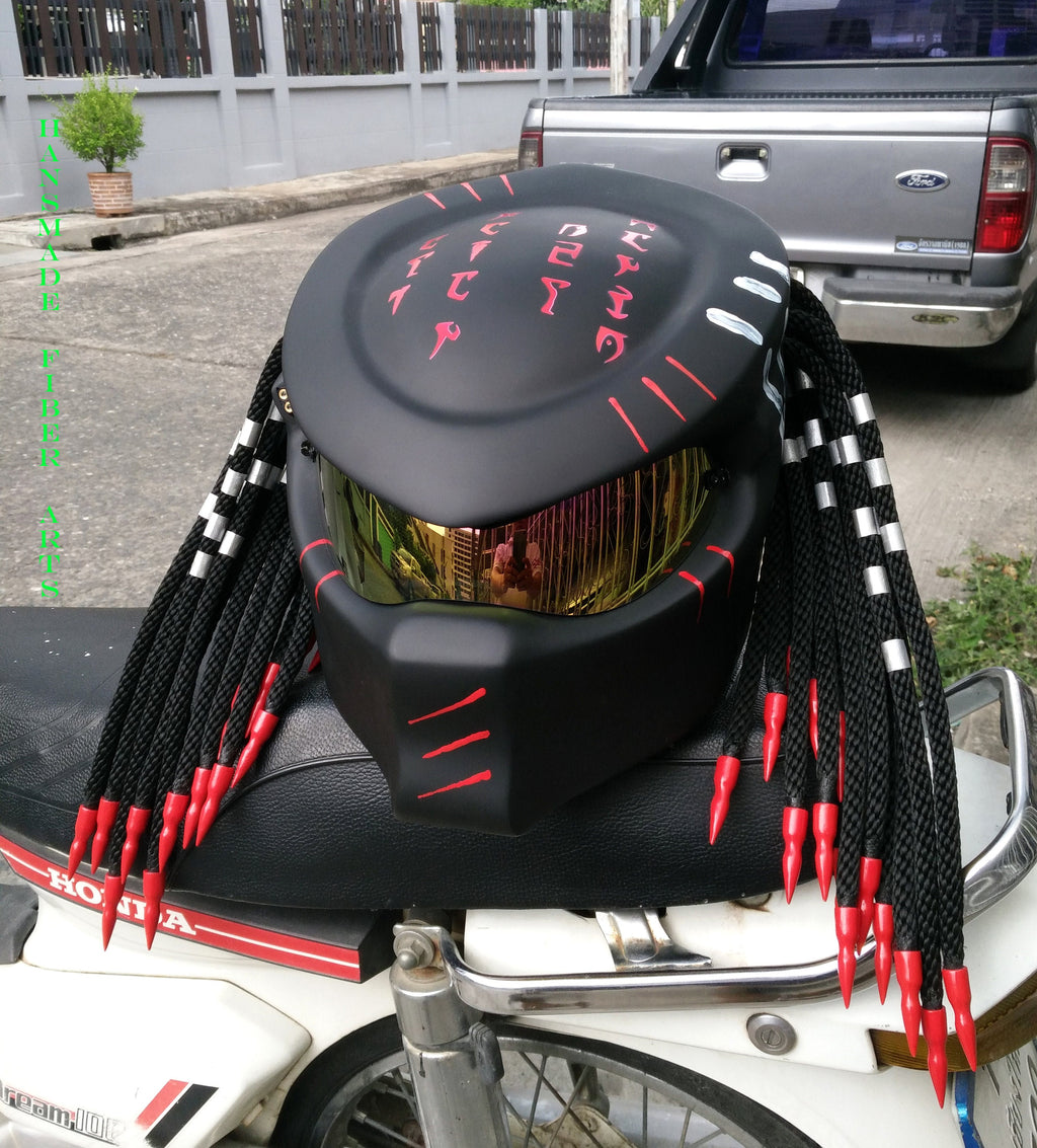 CUSTOM PREDATOR HELMET