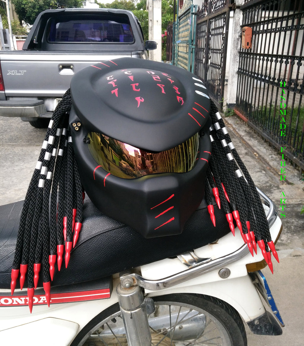 CUSTOM PREDATOR HELMET