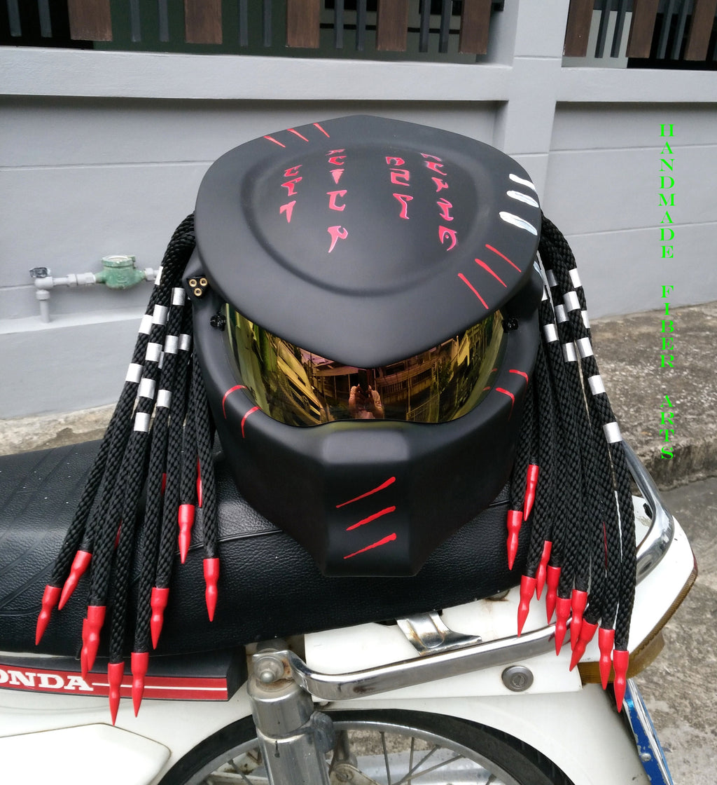 CUSTOM PREDATOR HELMET