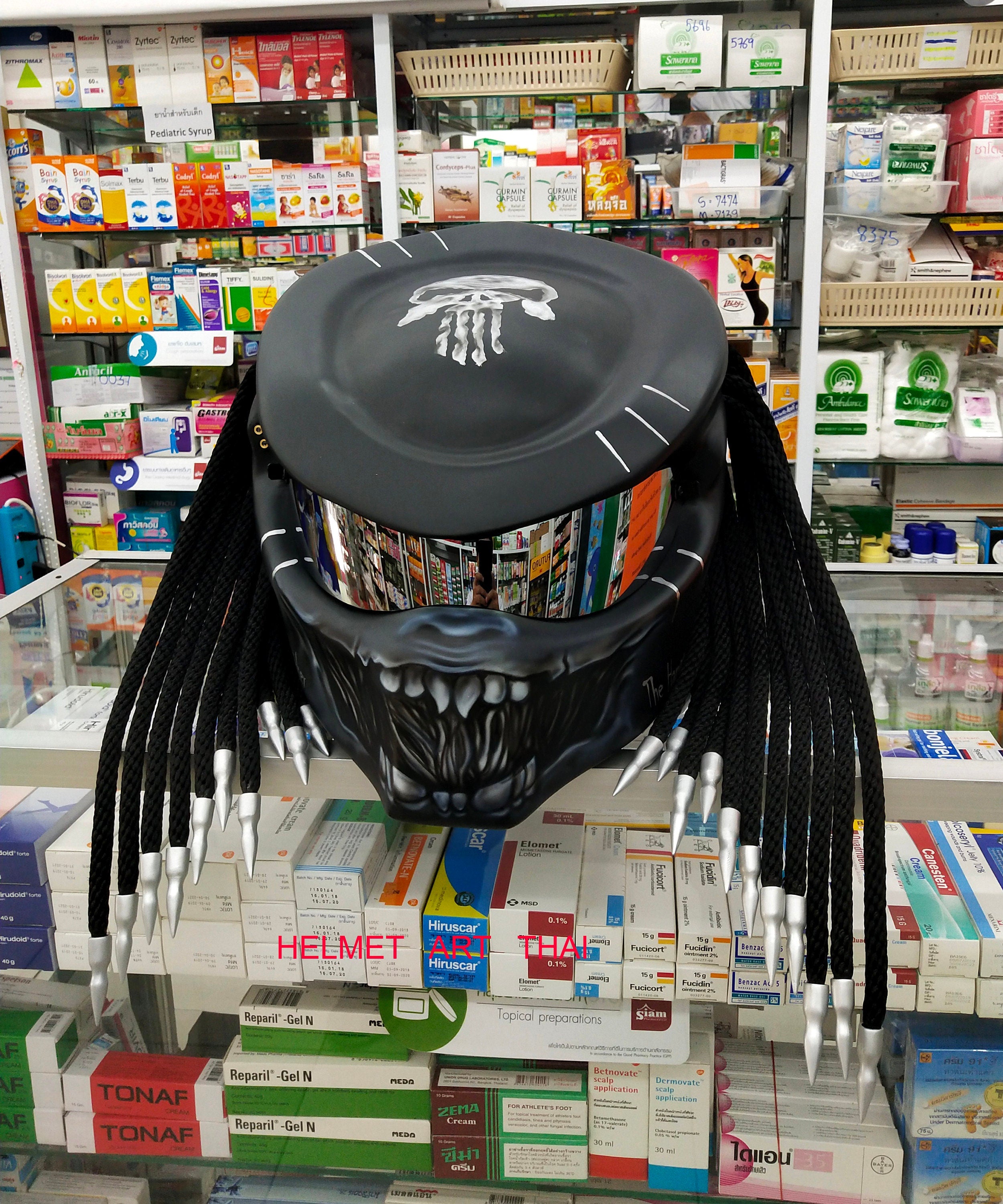 Punisher  Custom  Motorcycle Helmet