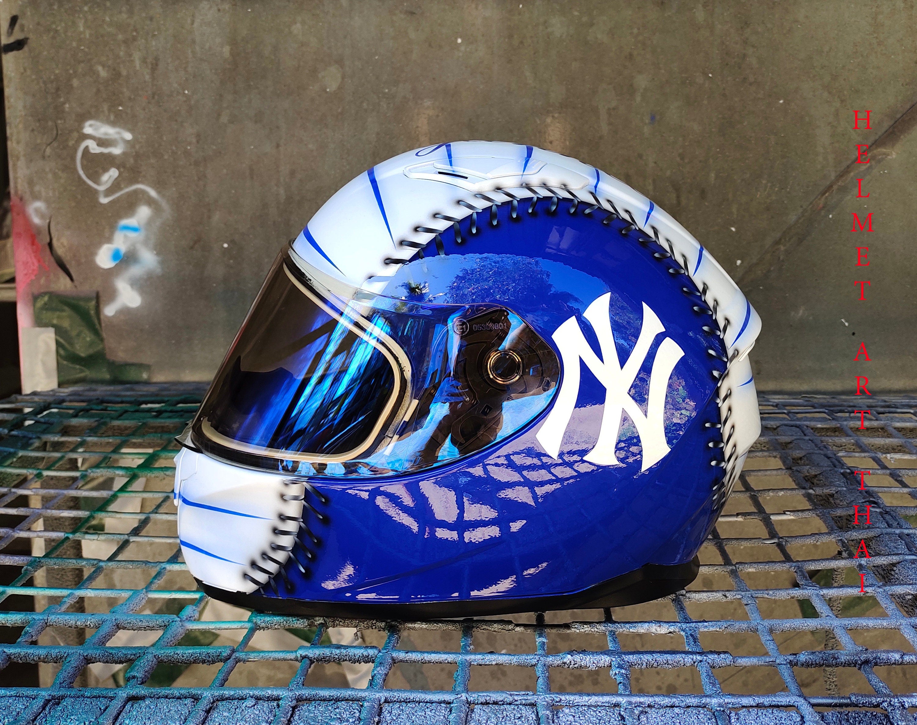 NEW YORK YANKEES Motorcycle Helmet