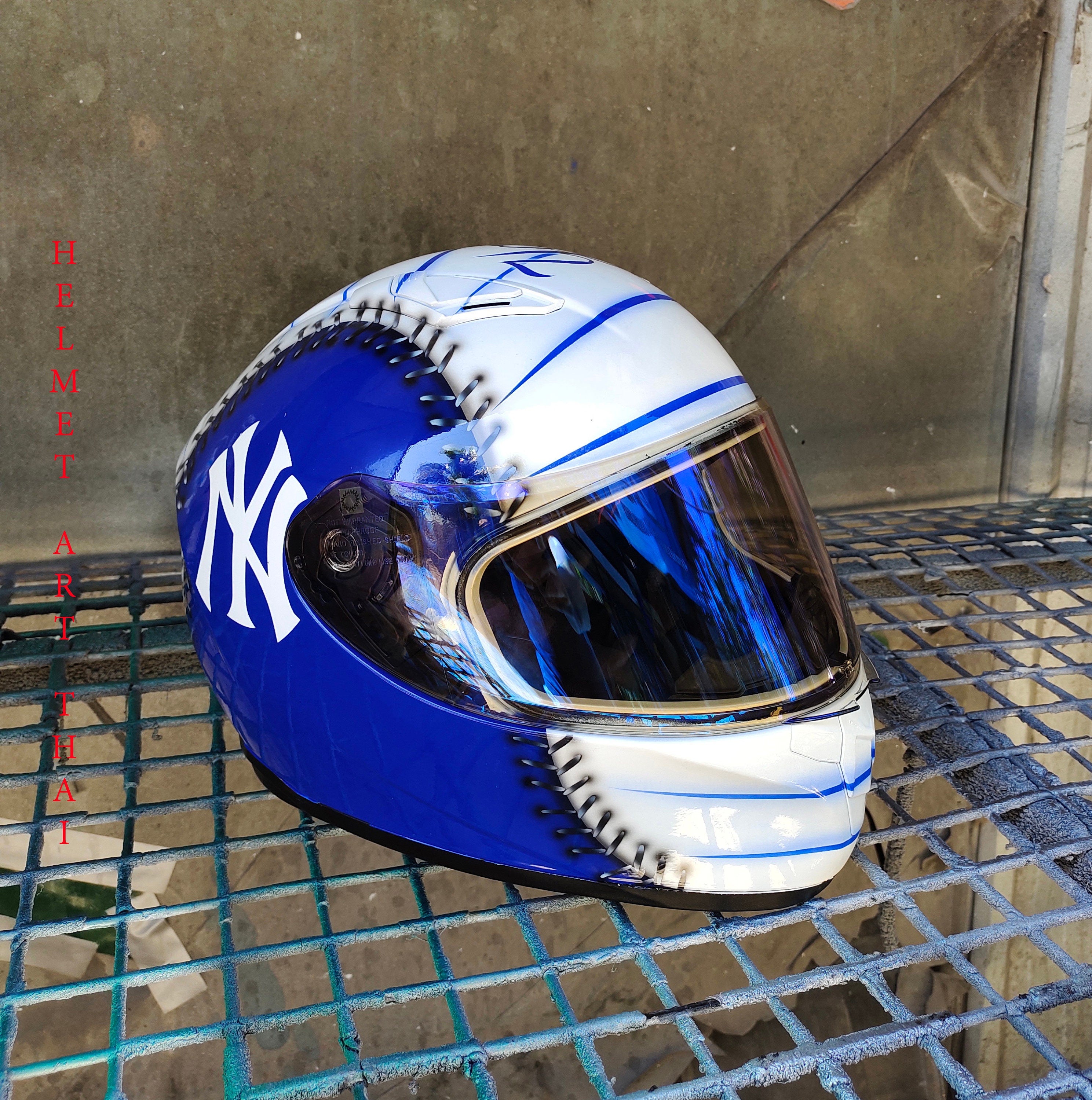 NEW YORK YANKEES Motorcycle Helmet