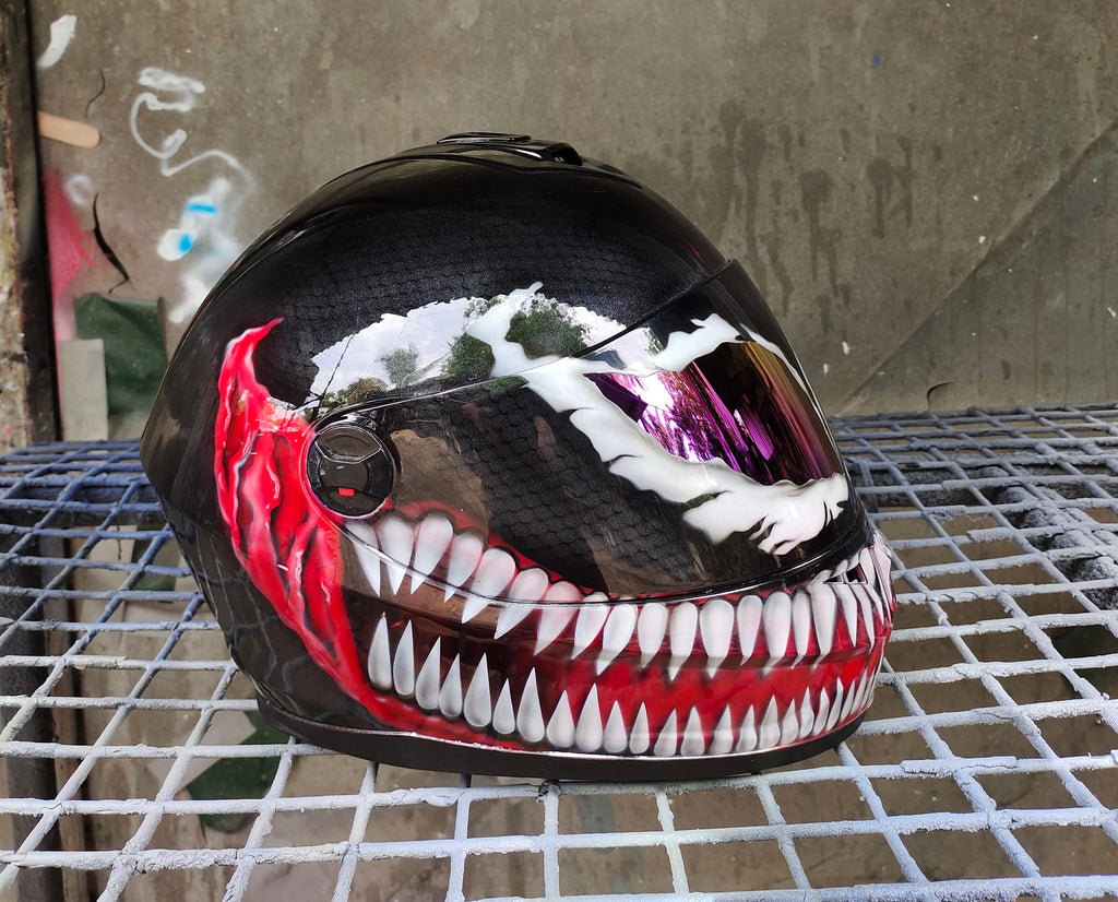 VENOM HELMET
