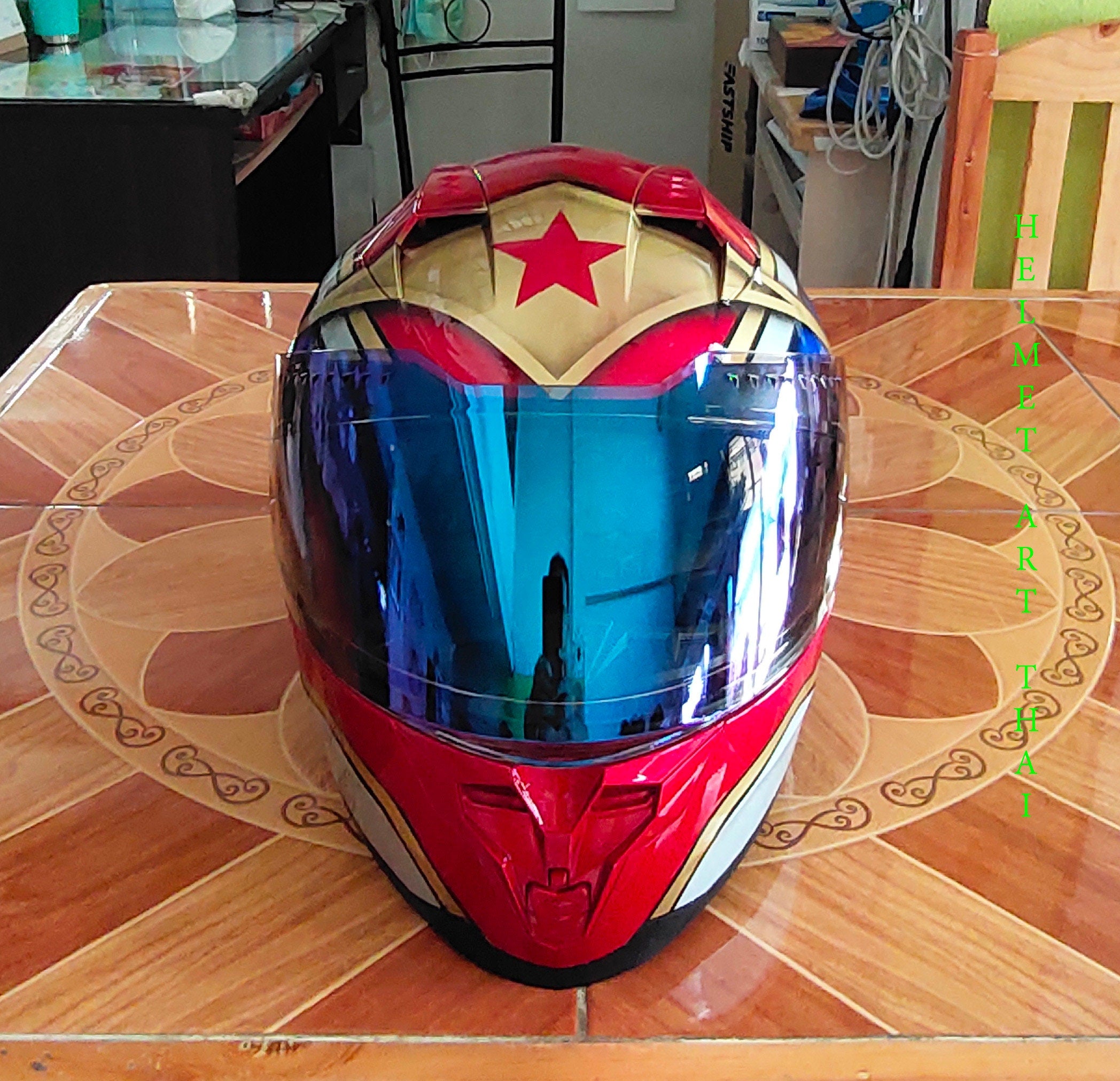 WONDER WOMAN Custom Motorcycle Helmet