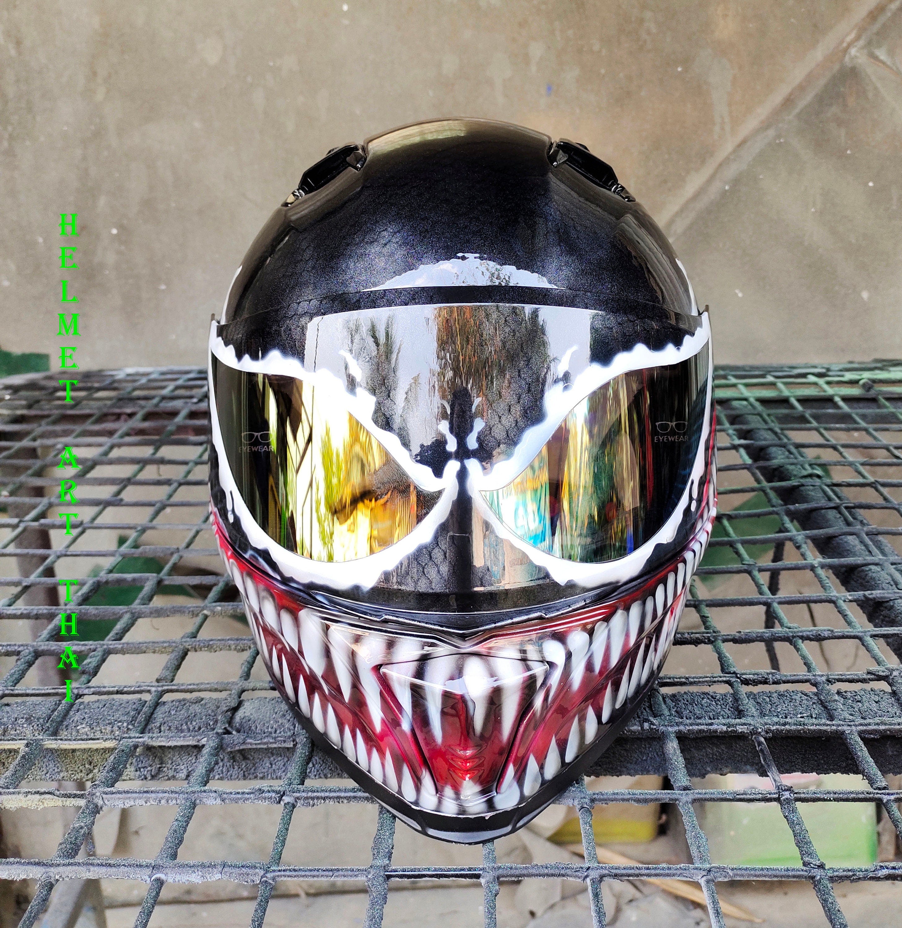 VENOM HELMET