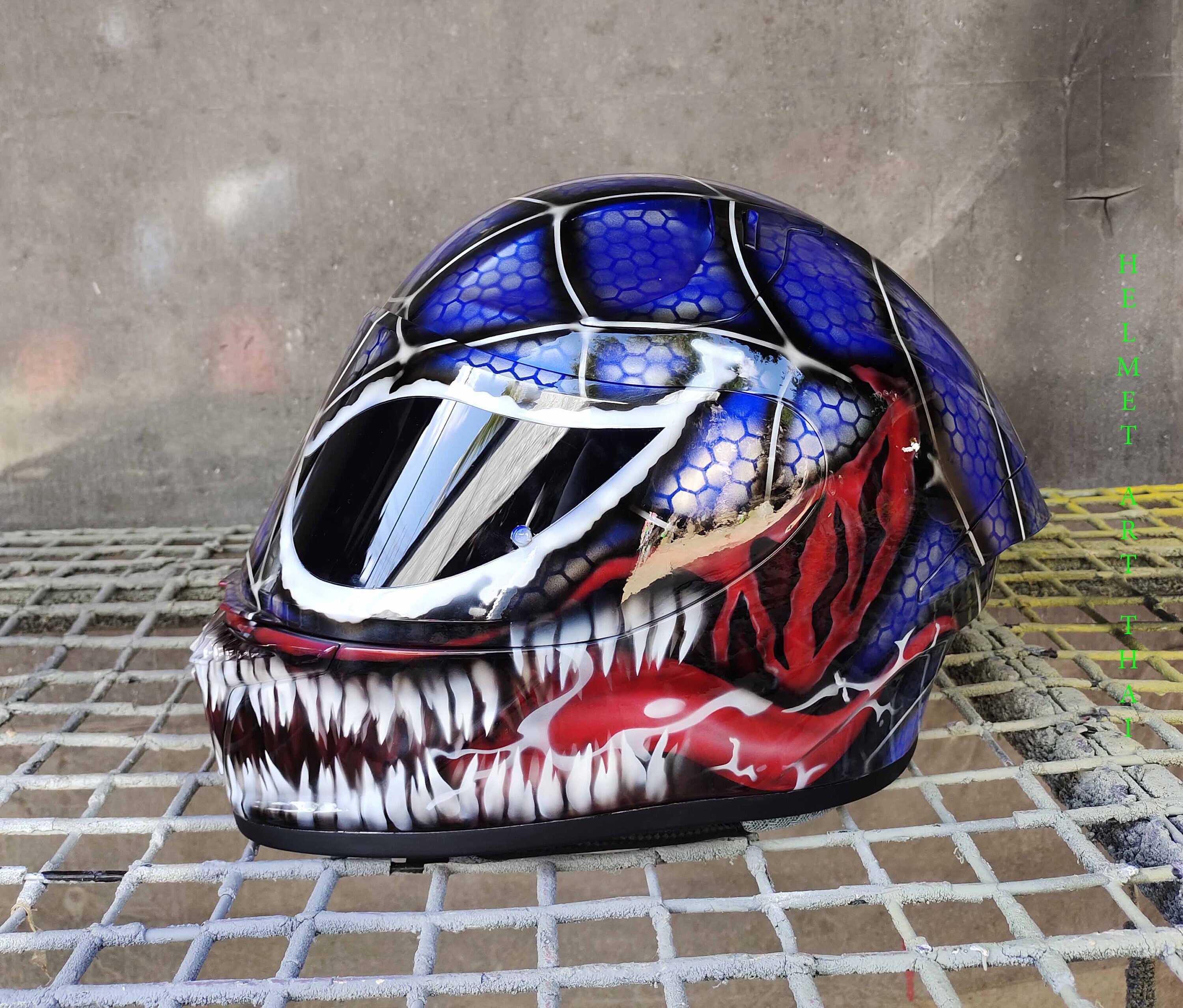 VENOM- SPIDERMAN Motorcycle Helmet