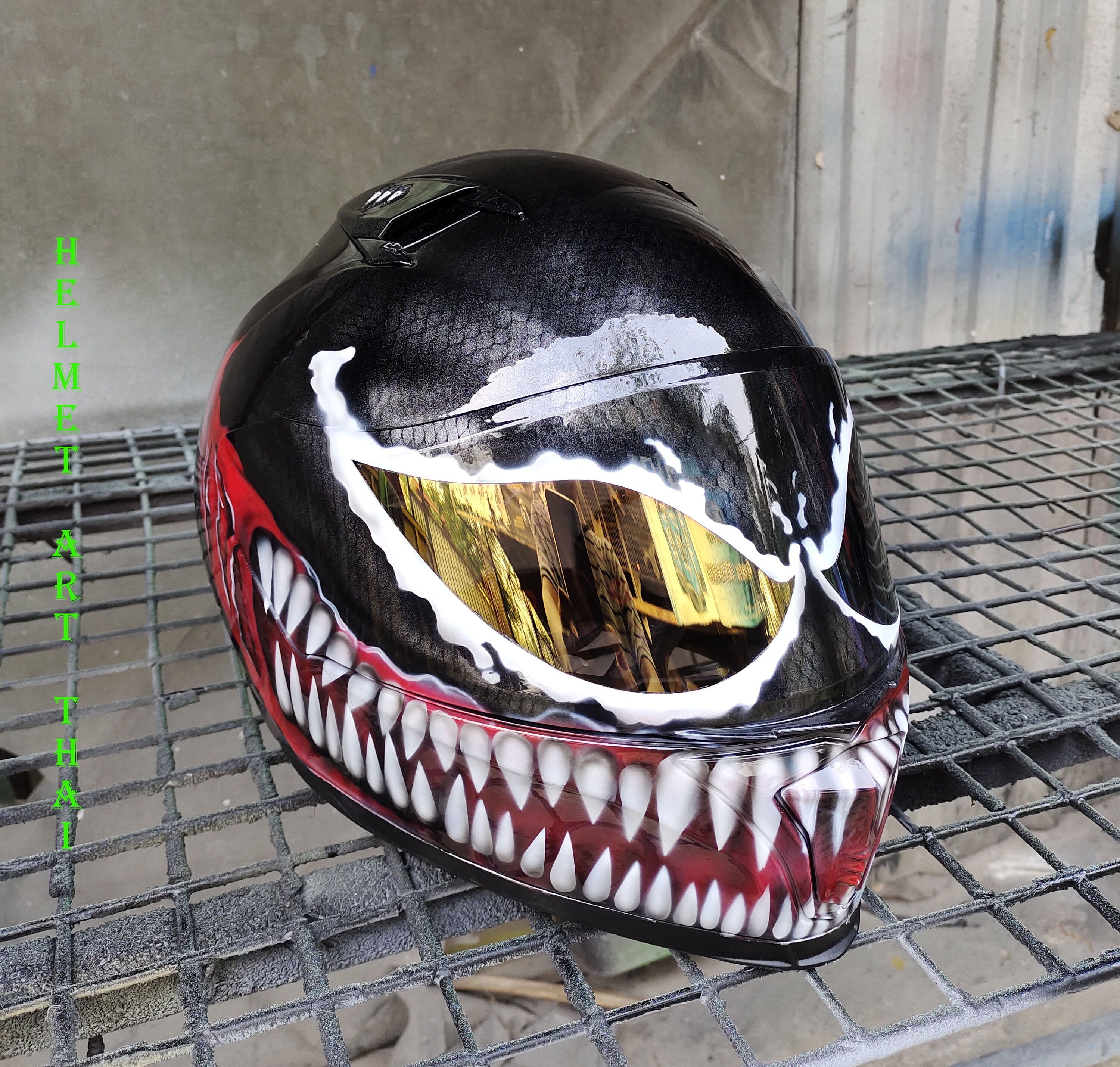 VENOM HELMET