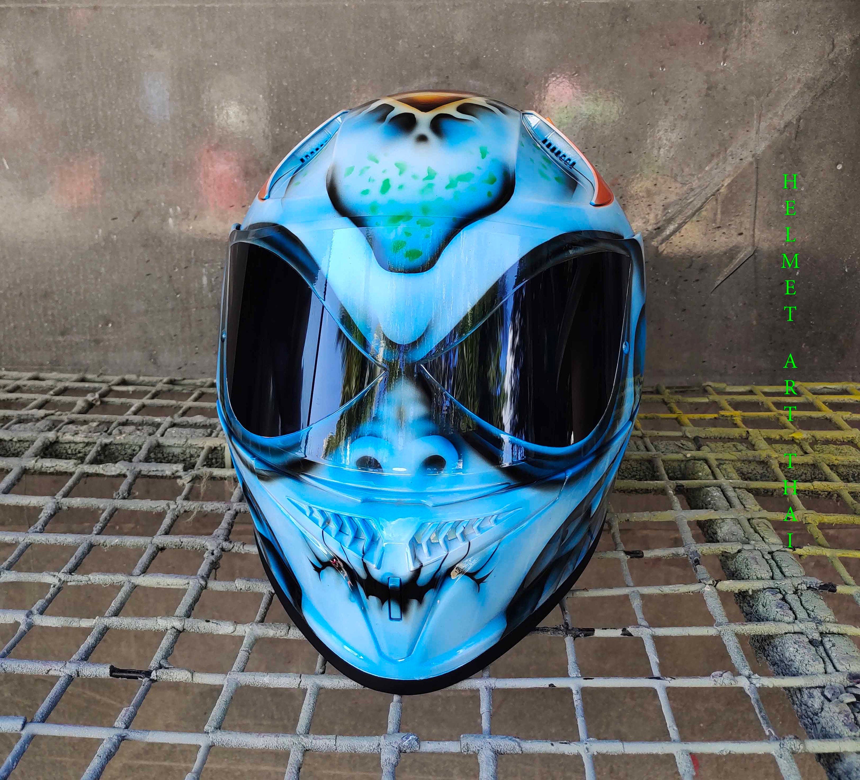 Alien Custom Airbrushed Motorcycle Helmet 👽🔥