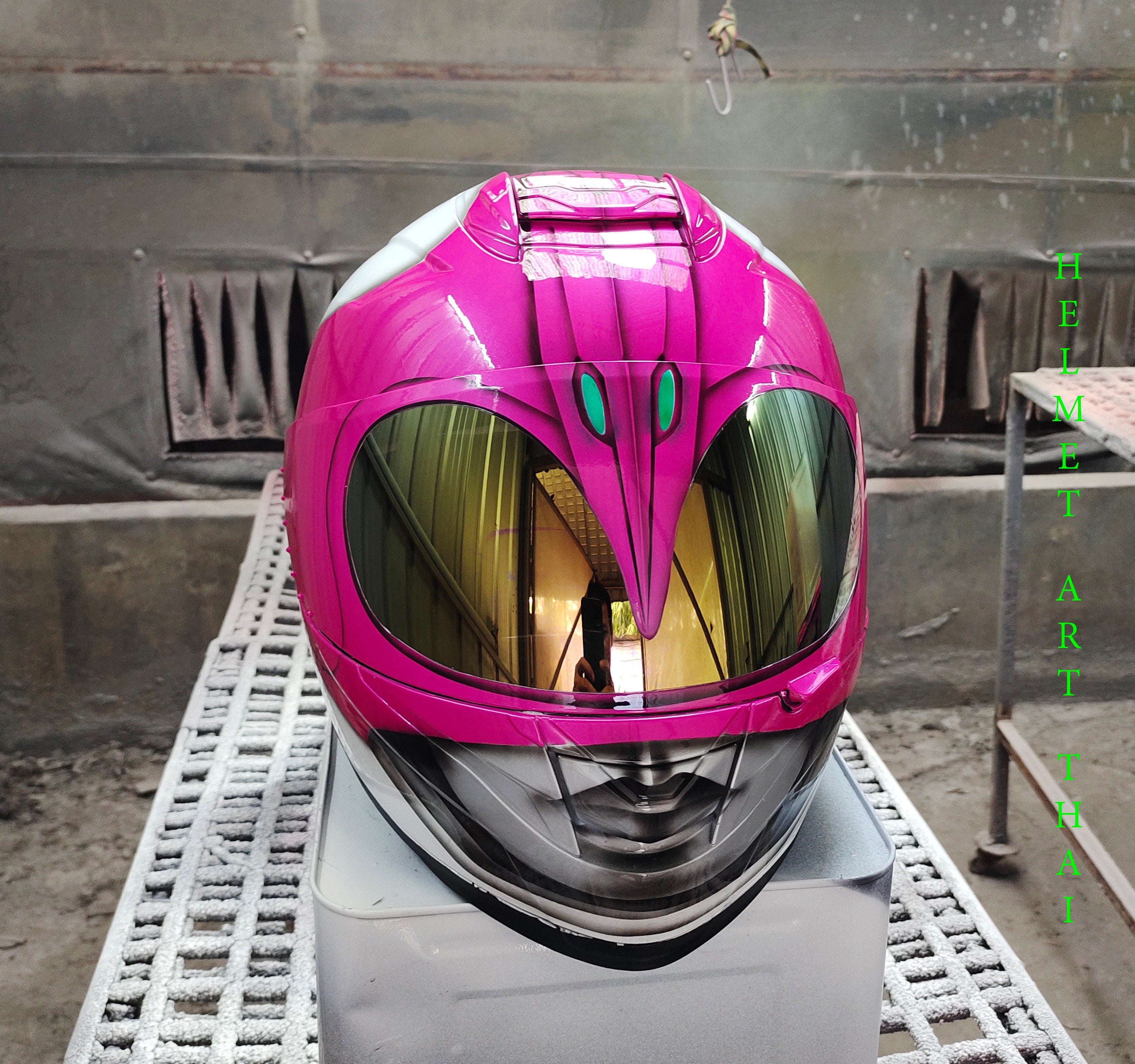 Pink Power Ranger Custom Airbrushed Motorcycle Helmet 💖⚡🔥