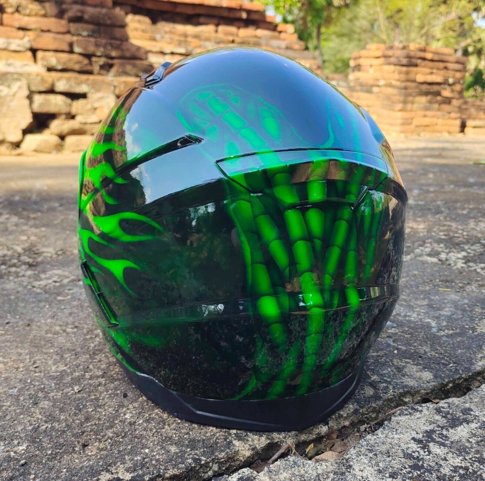 CASQUE MOTO GREEN CUSTOM AIRBRUSHED